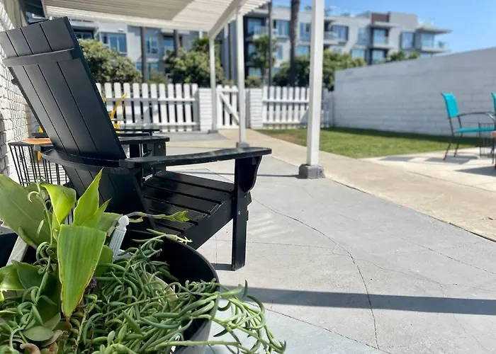 Steps To The Beach, Main Street And Pacific City - 2Br